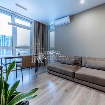 Джона Маккейна вул. (Івана Кудрі), 3-А