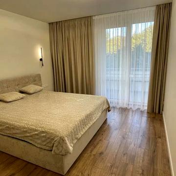 Бойківська вул., 1