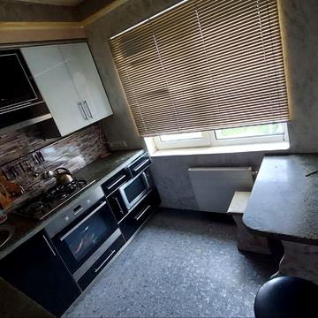 Ювілейний просп. (), 81