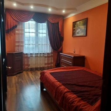 Симиренка вул., 5