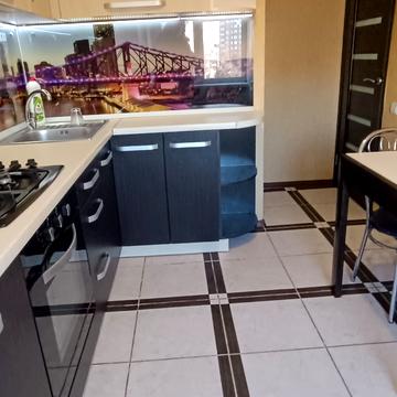 Пирогова, 73