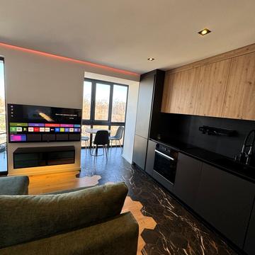 Ломаківська вул. (Мічуріна), 4