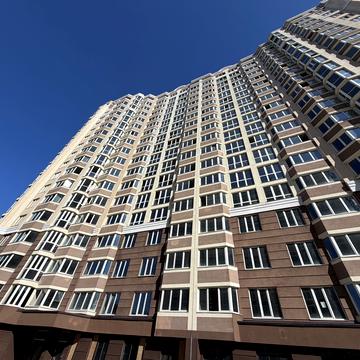 Університетська вул., 1-Б