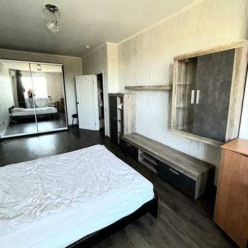 Івана Франка вул., 6