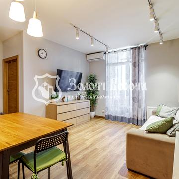 Вацлава Гавела бульв. (Івана Лепсе), 28