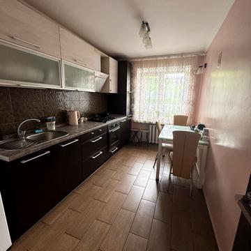 Пілотська вул., 117