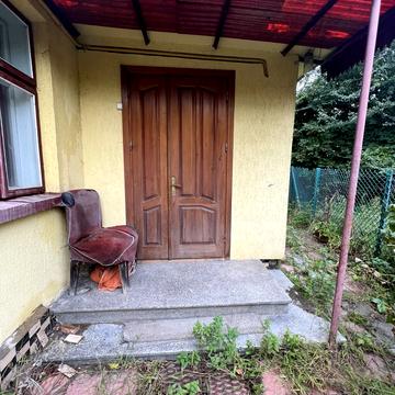 Миколи Бажана вул., 8