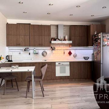 Ованеса Туманяна вул., 3