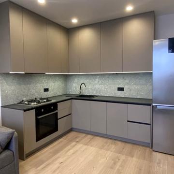 Святошинська вул., 38