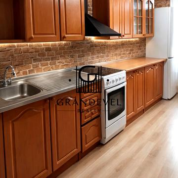 Полярна вул., 8-Е