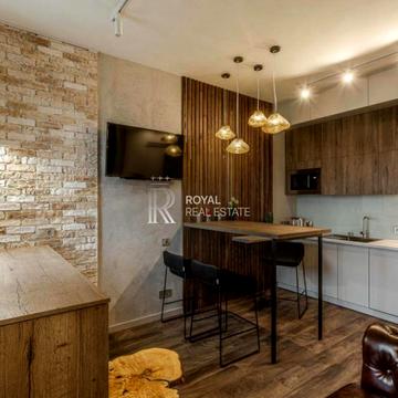 Антоновича вул. (Горького), 44