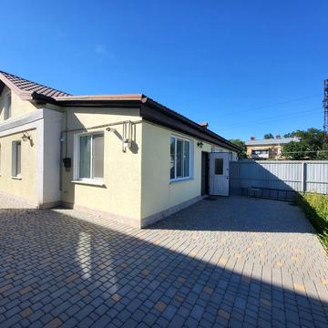 Кордонна вул., 25