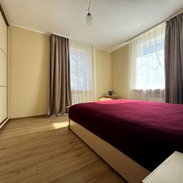 Монтажників вул., 103