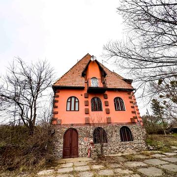 Вул. Вишнева