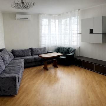 Чоколівський бульв., 42-А