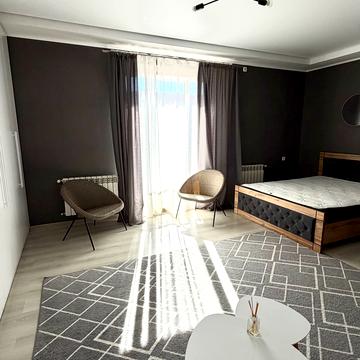 Милорадович Єлизавети вул., 45