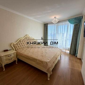 Миколи Бажана просп., 1-А