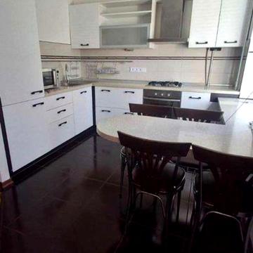 Предславинська вул., 51