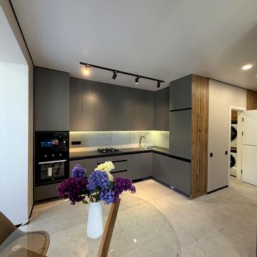 Героїв Небесної Сотні просп., (Будинок 14/4)