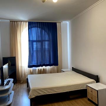 Котлярська вул., 10