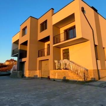 Берегівська, 62