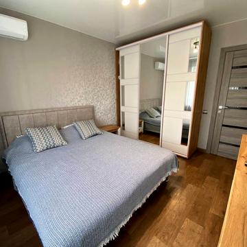 Українська вул., 55