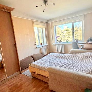 Зодчих вул., 26