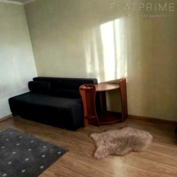 Тростянецька вул., 6