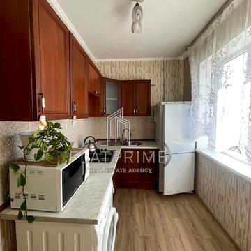 Мирослава Поповича вул. (Семашка), 17