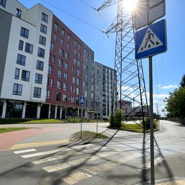 Василя Сухомлинського вул., 36