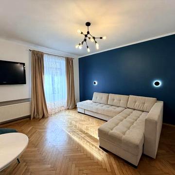 Київська вул., 14