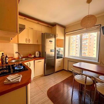 Райдужний масив вул., 7-Б