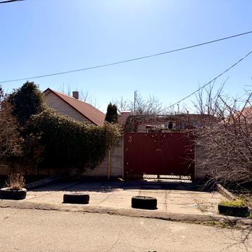 Гаражна вул., 3