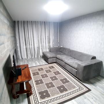 Оболонська пл. (Дружби Народів СРСР), 1