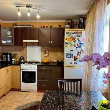 Олени Теліги вул., 1