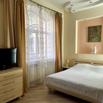 Богдана Ступки вул. (Станіславського), 3