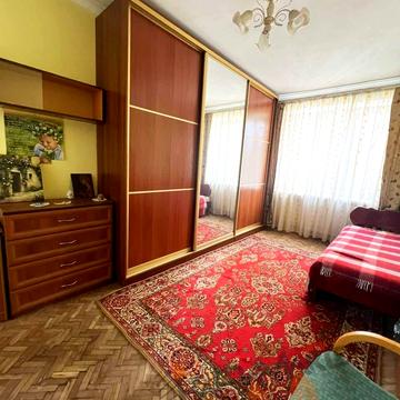 Олександра Мишуги вул., 7