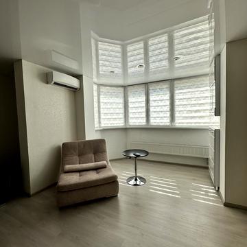 Смілянська вул., 2/1