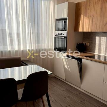 Перлинна вул., 6