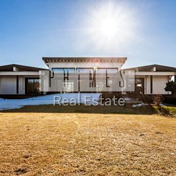 Сонячна вул.