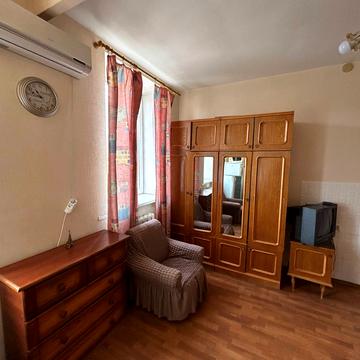 Івана Мазепи просп. (Петровського), 45