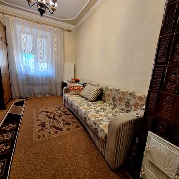 Олени Степанівни вул. (Ленінградська), 32