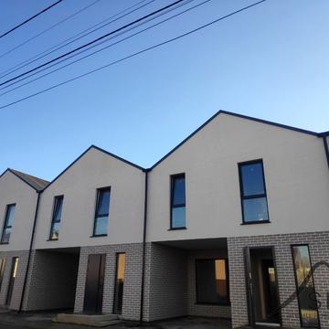 Садова 208, 1В