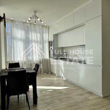 Анни Ахматової вул., 22