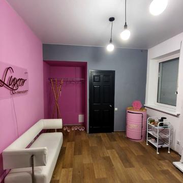 Центральна вул., 1