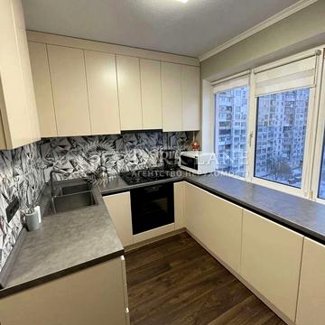 Володимира Івасюка просп. (Героїв Сталінграду), 9