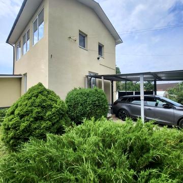 Яблунева вул.