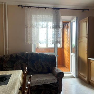 Михайла Гришка вул., 8-Б