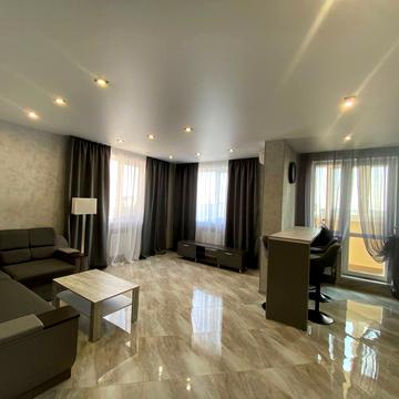 Михайла Грушевського вул., 30в