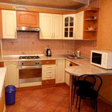 Чарівна вул., 161